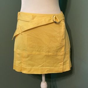 Bebe lemon yellow pleated skirt, Size 2